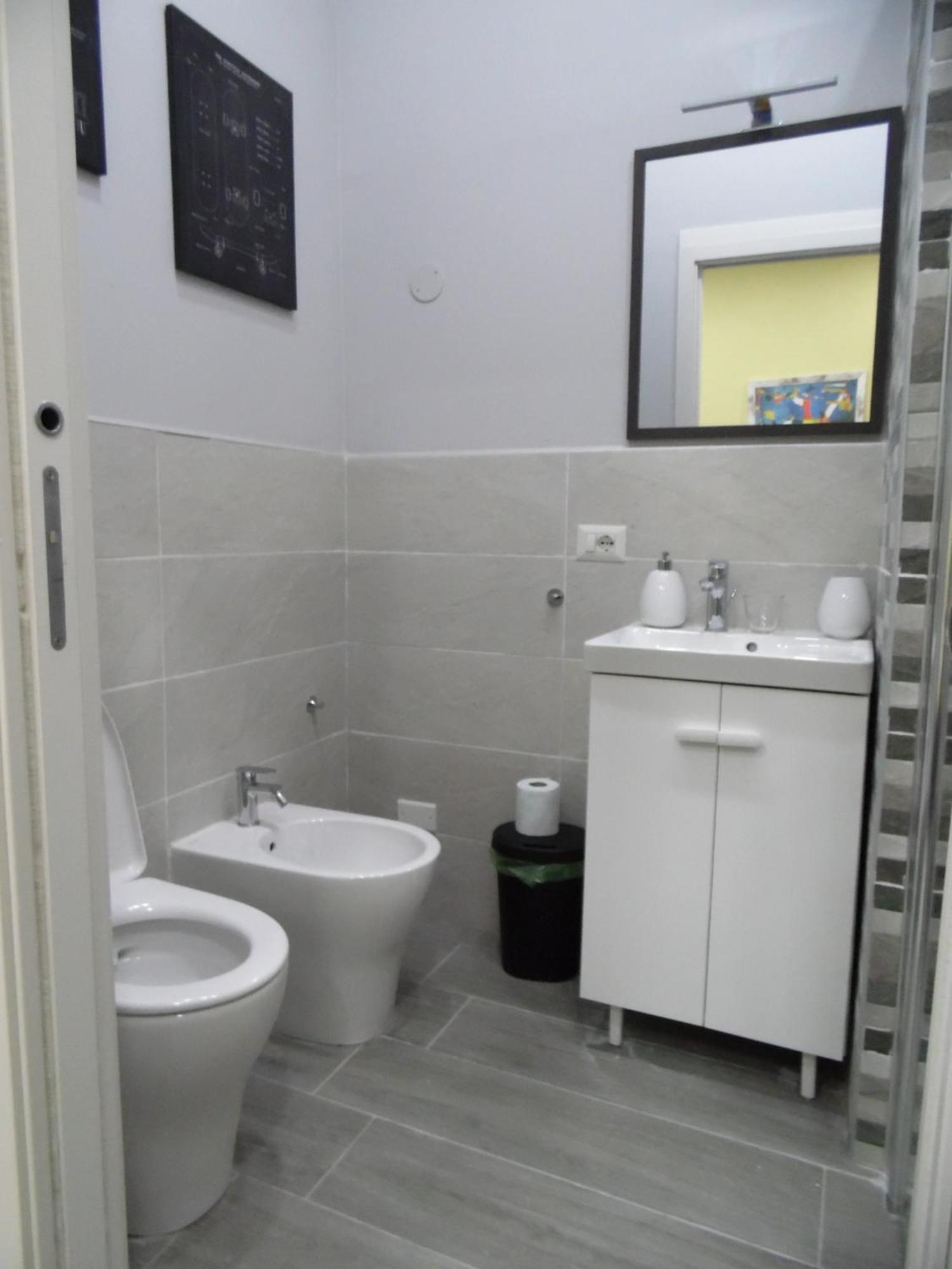 Mithra Apartment Centro Storico Neapol Zewnętrze zdjęcie
